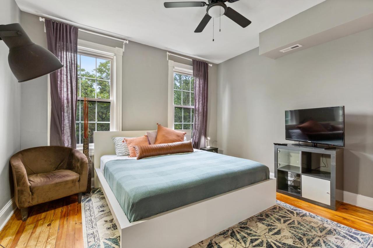 Pristine Townhouse With Rooftop Deck Near Canton! Baltimore Exteriör bild