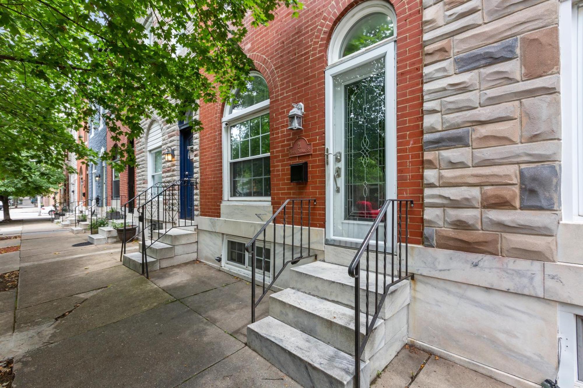 Pristine Townhouse With Rooftop Deck Near Canton! Baltimore Exteriör bild